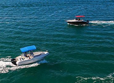 Bluline 19 plastic boat 2