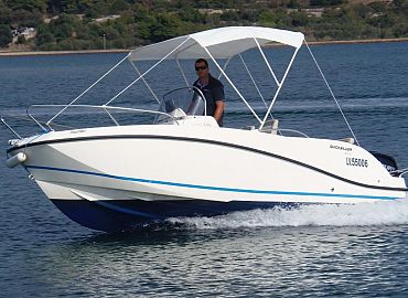 Commander 555 gliser za najam3