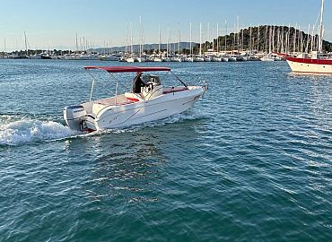 Gliser Bluline 21 Esekertours Murter, Croatia 1 Gliser Bluline 21 Esekertours Murter, Croatia 1