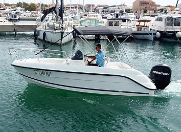 Luka open 530 rent a boat Murter 3