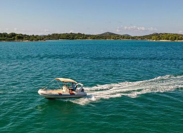 Speedboat rental Murter